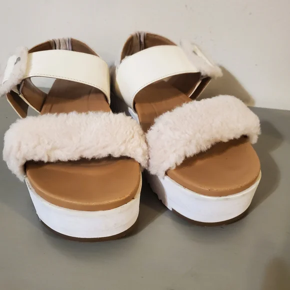 UGG Sandals LE FLUFF CHELLA JASMINE WHITE SLINGBACK PLATFORM SANDAL US 9.5 EUC - Picture 2 of 7